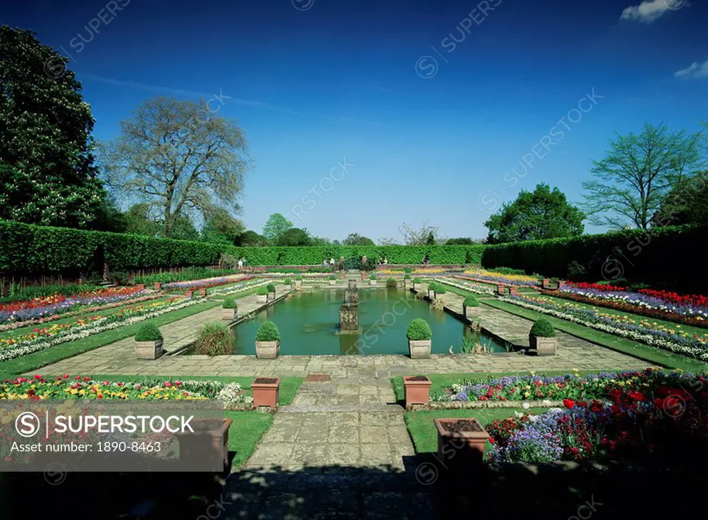 Sunken garden, Kensington Gardens, Kensington, London, England, United Kingdom, Europe