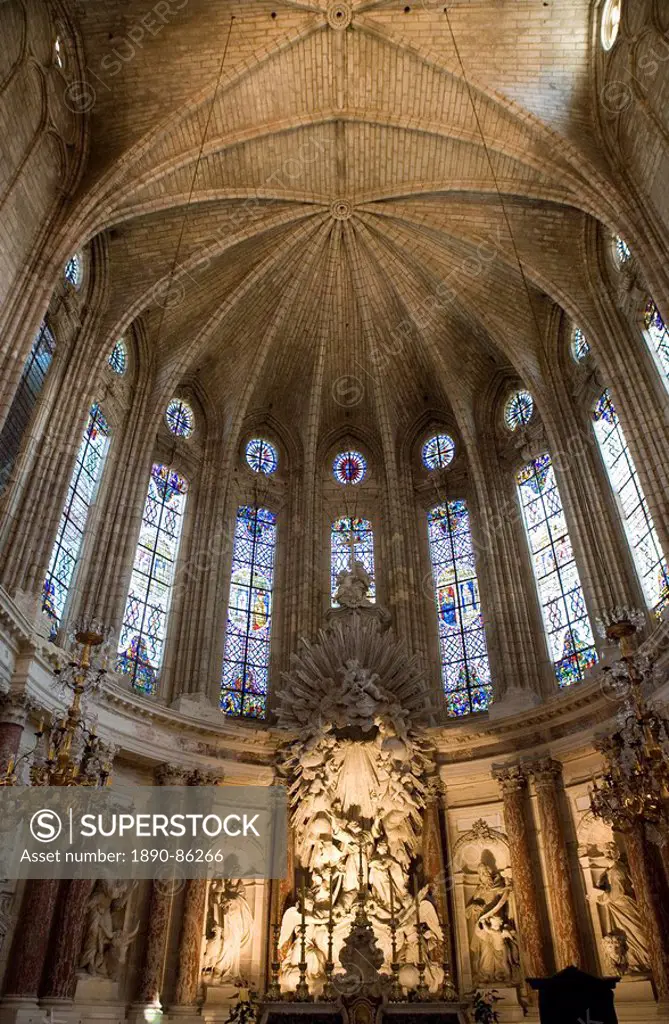 Interior of Cathedrale St._Nazaire, Beziers, Herault, Languedoc_Roussillon, France, Europe