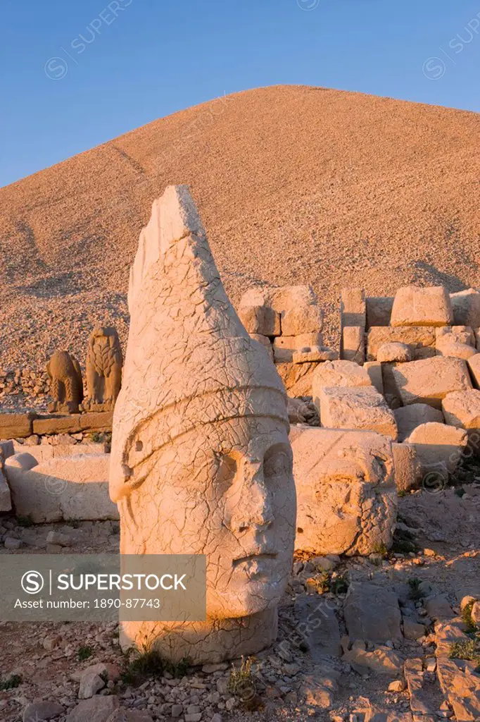 Ancient carved stone heads of the gods, the god Antiochus, Nemrut Dagi Nemrut Dag, on the summit of Mount Nemrut, UNESCO World Heritage Site, Anatolia...