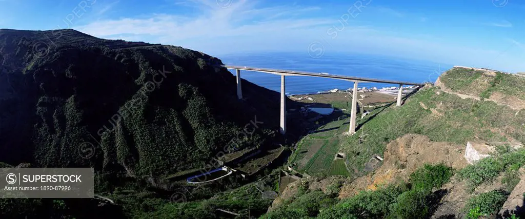 Bridge for GC2 above San Felipe, north coast, Gran Canaria, Canary Islands, Spain, Atlantic Ocean, Europe