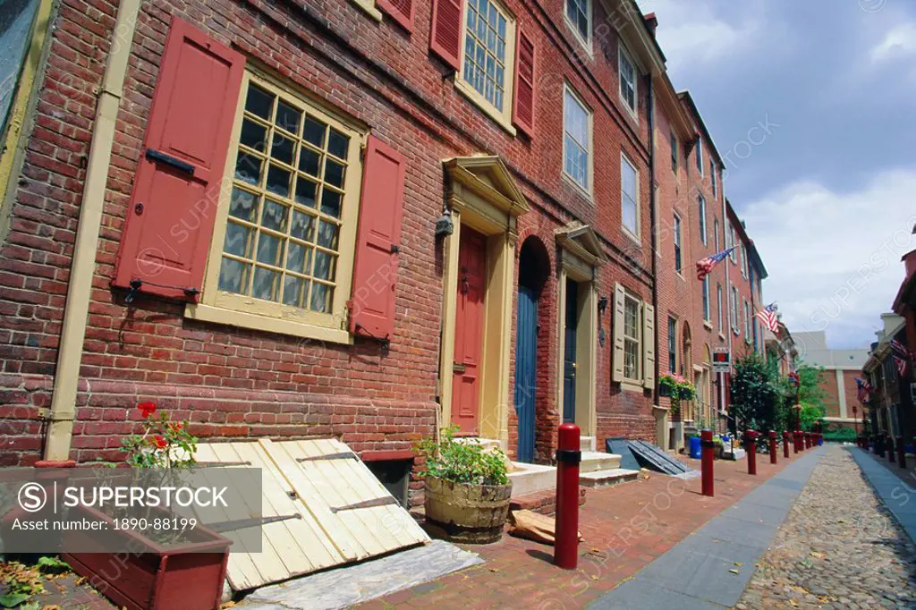 Elphreth´s Alley, in historic Philadelphia allegedly the oldest street in America, Pennsylvania, USA