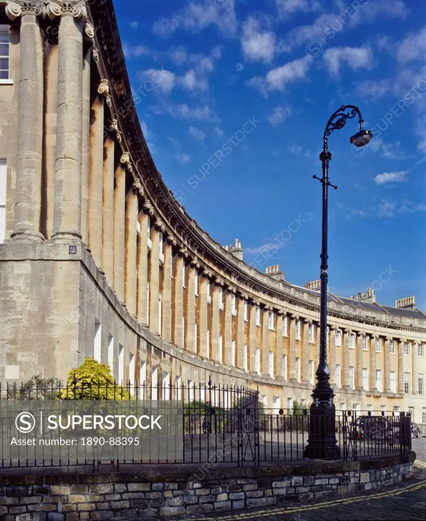 The Royal Crescent designed by John Wood the Younger and built 1767_74 comprising 30 houses in a 200m arc overlooking the town, Bath, Avon, England, U...