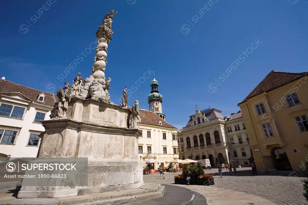 Trinity Column, Fo Ter, Old Town, Sopron, Hungary, Europe