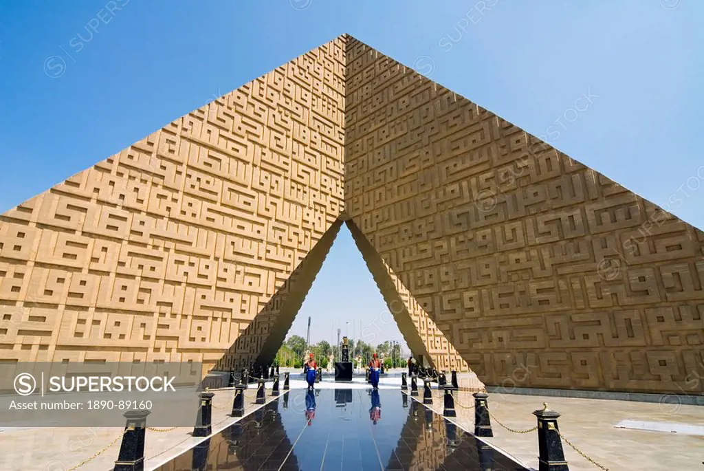 Unknown Soldier Memorial and Anwar Sadat Tomb, Nasser City, Cairo, Egypt, North Africa, Africa
