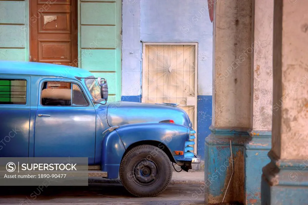 Old American truck, Havana, Cuba, West Indies, Central America