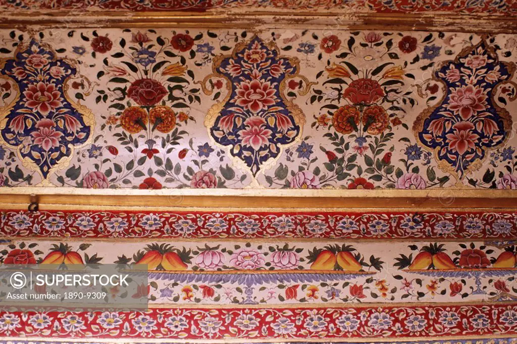 Detail of painted ceiling in the Sultan Mahal, Samode Palace, Samode, Rajasthan state, India, Asia