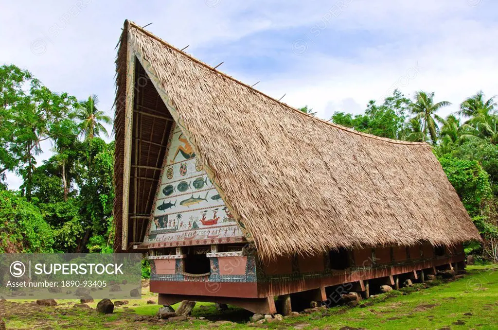 Men´s meeting house at Belau National Museum Koror, Republic of Palau, Pacific