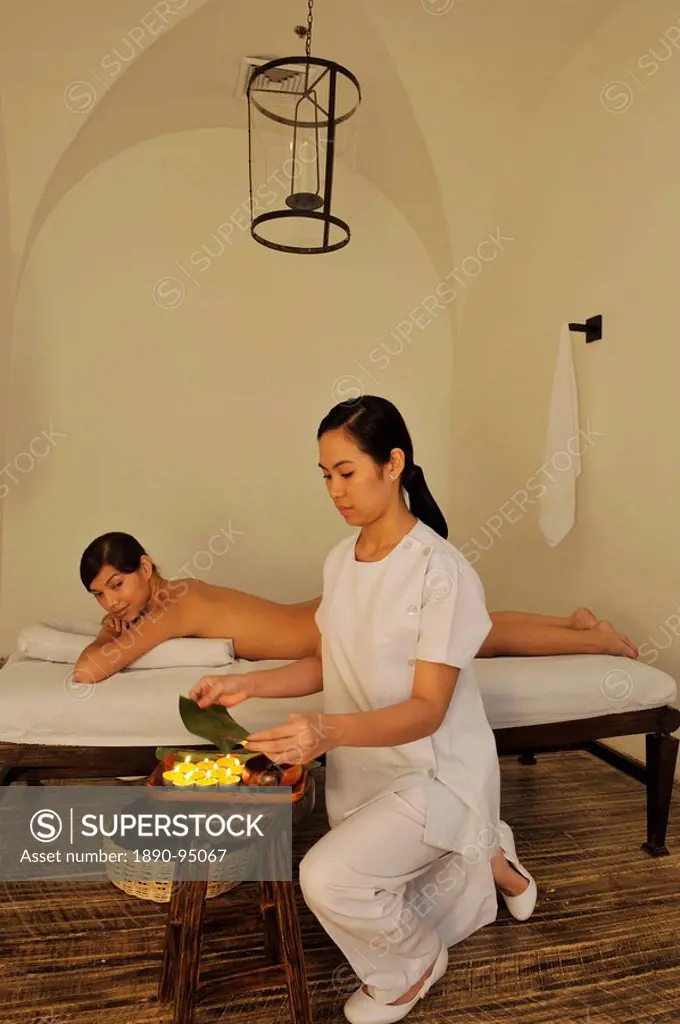 Hilot treatment, an ancient Filipino healing treatment, Philippines, Southeast Asia, Asia