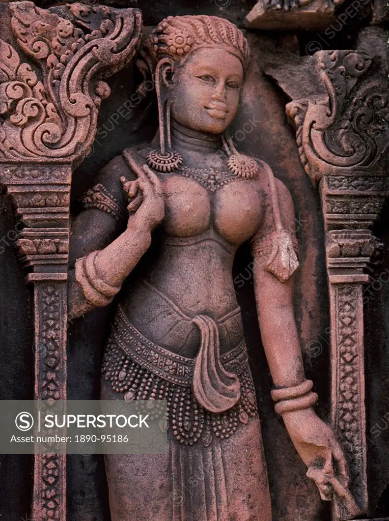 Female deity door guardian dating from the 10th century, Banteay Srei, Angkor, UNESCO World Heritage Site, Cambodia, Indochina, Southeast Asia, Asia