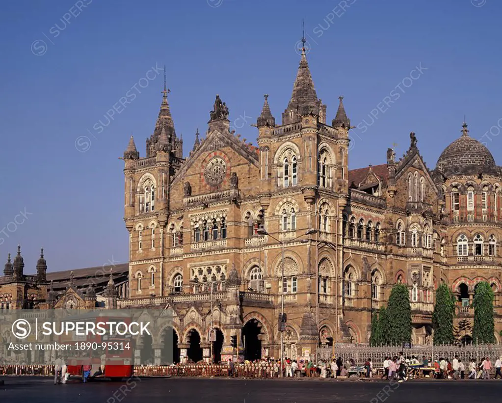 Mumbai Railway Station Victoria Terminus Chhatrapati Shivaji, UNESCO World Heritage Site, India, Asia