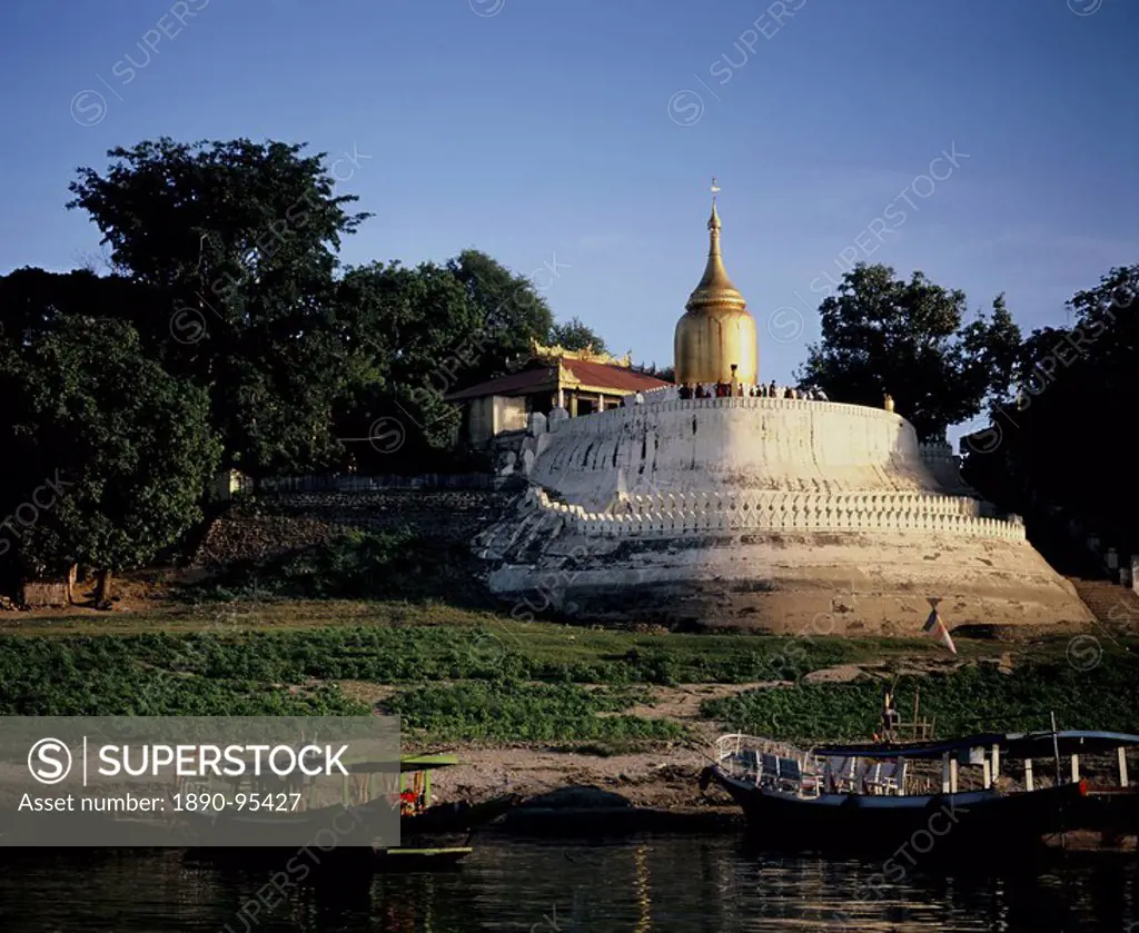 Bupaya pagoda on the banks of the Irrawaddy River, Bagan Pagan, Myanmar Burma, Asia