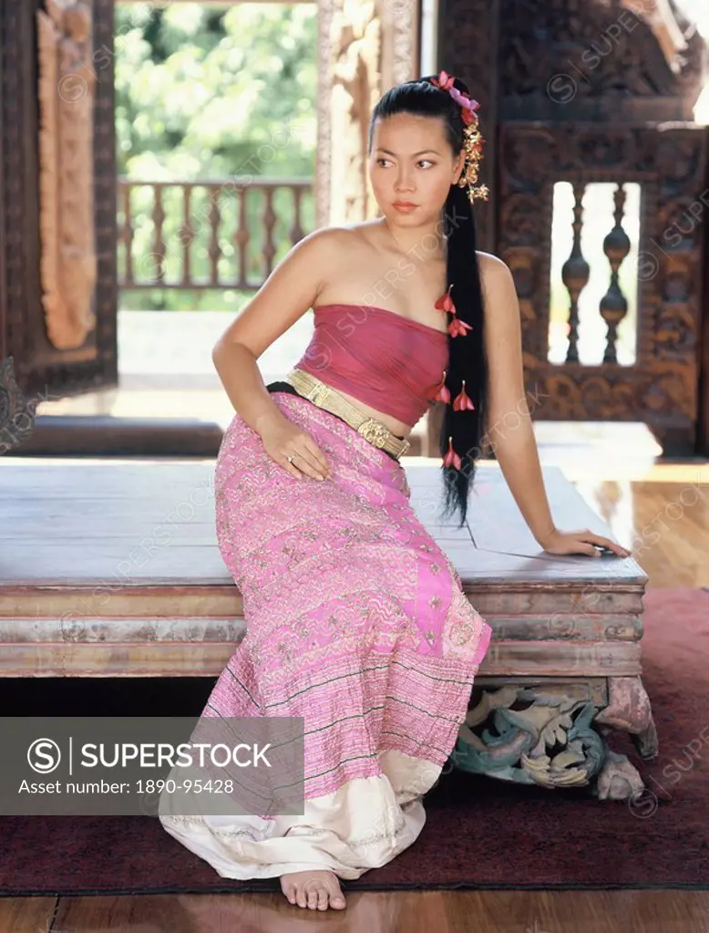 Burmese girl, Myanmar Burma, Asia