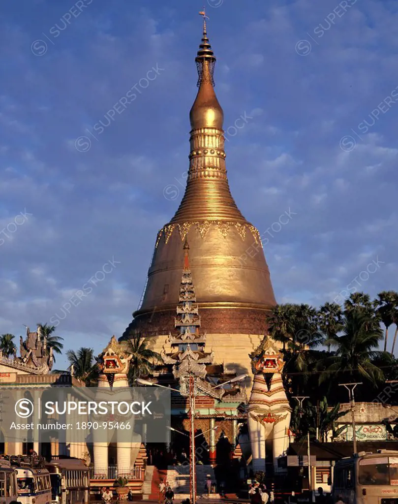 Shwemawdaw Paya, the Great pagoda of Pegu, Myanmar Burma, Asia