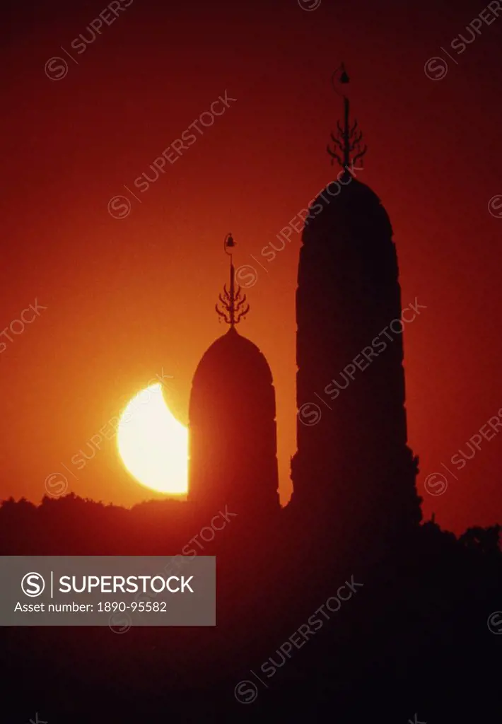 The prangs of Wat Arun during an eclipse of sun, Bangkok Thailand, Southeast Asia, Asia