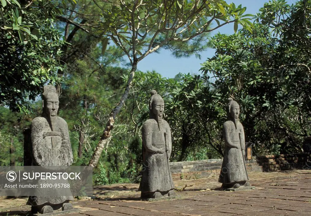 Statues at Royal Mausoleums, Hue, Vietnam, Indochina, Southeast Asia, Asia