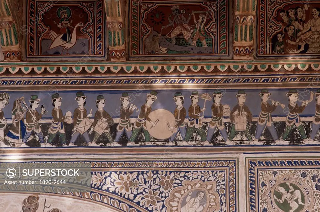 Detail of the fine plaster work in the Sheesh Mahal mirrored hall hall of mirrors, Samode Palace Hotel, Samode, Rajasthan state, India, Asia