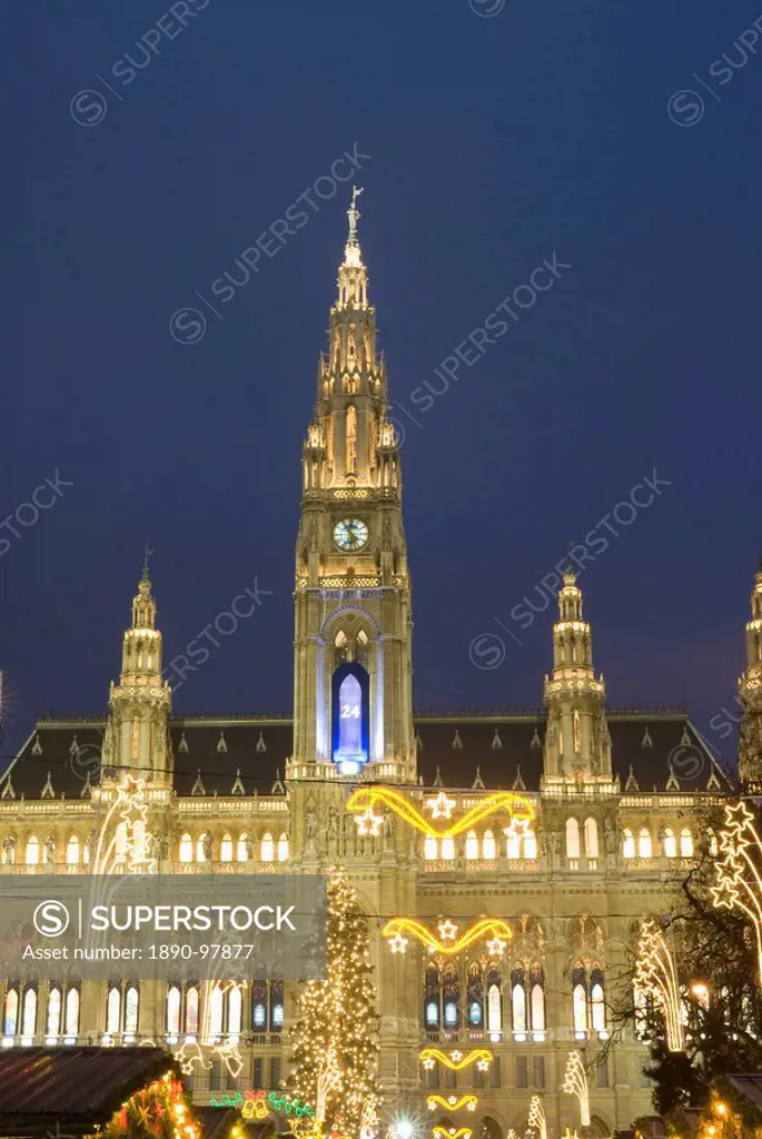 Rathaus Town Hall with Christmas decorations at Rathausplatz at twilight, Innere Stadt, Vienna, Austria, Europe