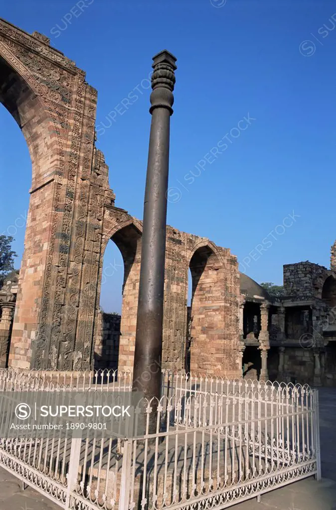 The Qutab Minar Qutb Minar, UNESCO World Heritage Site, Lado Sarai, Delhi, India, Asia