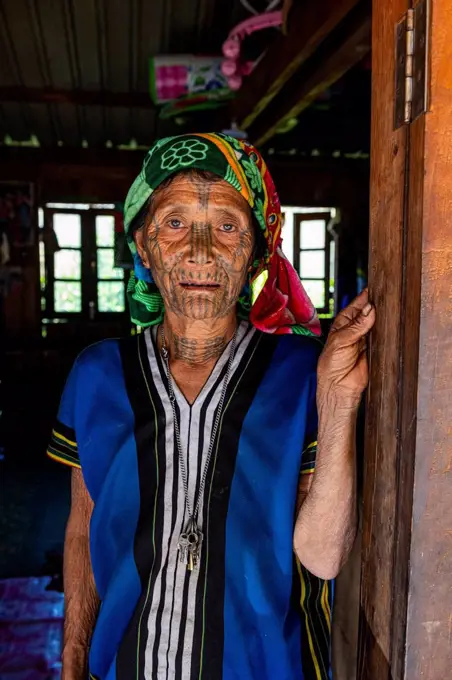 Chin woman with spiderweb tattoo, Mindat, Chin state, Myanmar (Burma), Asia