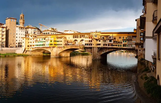 Ponte Vecchio over the Arno River, in Florence, UNESCO World Heritage Site, Tuscany, Italy, Europe