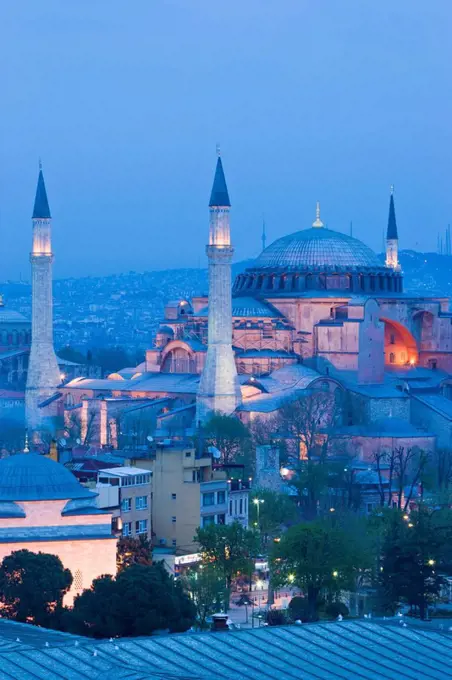 Elevated view of Aya Sofya Hagia Sophia Sancta Sophia, UNESCO World Heritage Site, in Sultanahmet, Istanbul, Turkey, Europe