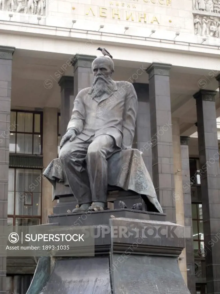 Russia, Moscow, Statue of author Fyodor Mikhailovich Dostoyevsky in front of Lenin Library