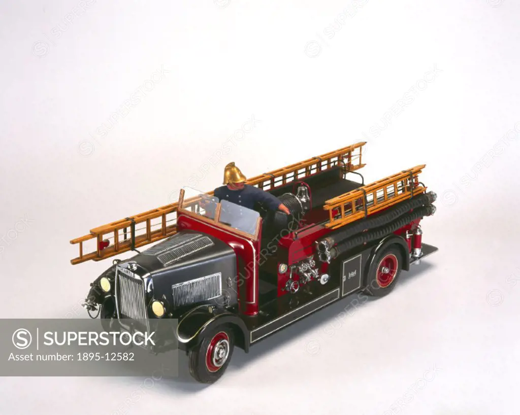 Model (scale 1:8). This model represents the Leyland ´New World´ wagonette fire engine supplied to the Birmingham Fire Brigade. It differs from earlie...