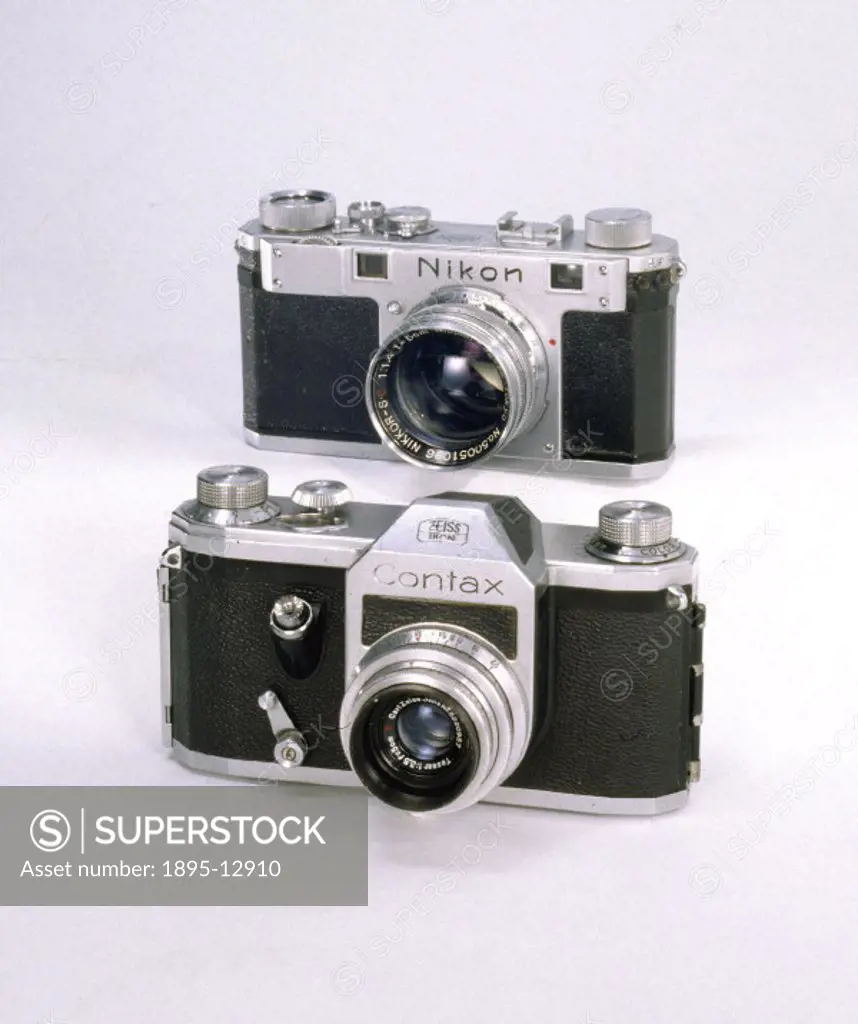 The Contax S 35 millimetre single lens reflex (SLR) camera was made by Zeiss Ikon in East Germany. The S’ stands for Spiegelflex (mirror reflex). The...