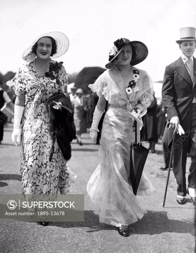 Fashions at the Royal Ascot Races, Berkshire, 14 June 1932.Ladies promenading on the second day of Ascot races in the latest summer fashions. They are...