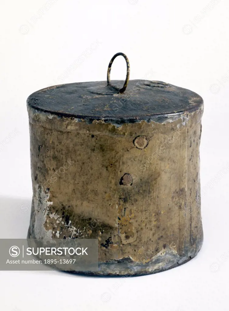 This tin was manufactured by Donkin, Hall and Gamble in 1823, for the 1824-1825 expedition in search of the North West Passage, which was commanded by...
