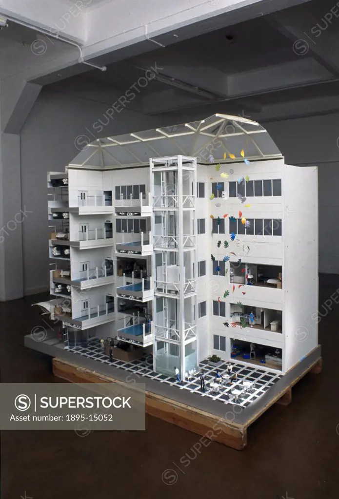 Model made by Capital Models in 1998. The hospital, built on the site of the old St Stephens Hospital on Fulham Road in London, opened in 1993. The m...