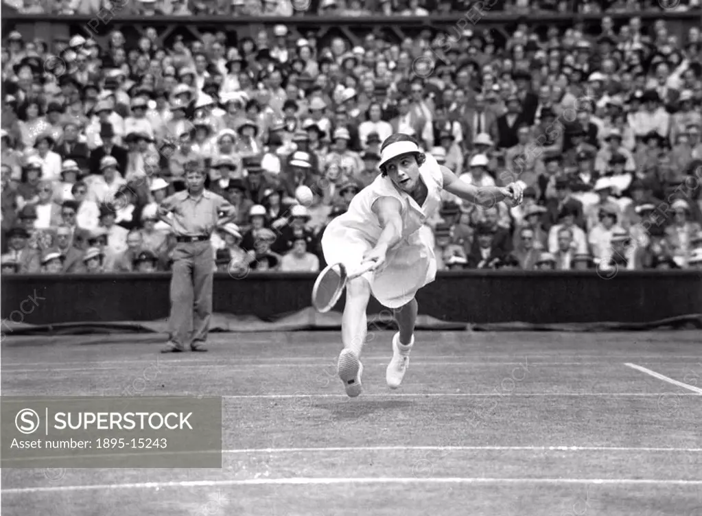 Helen Wills Moody dominated women´s tennis from 1926 until the outbreak of World War II. She won eight singles finals at Wimbledon and seven US champi...