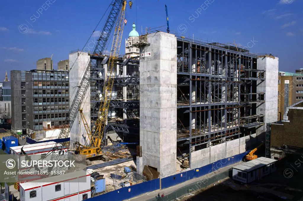 The Science Museum´s Wellcome Wing under construction, London, March 1999.The construction of the Wellcome Wing at the Science Museum, London. The win...