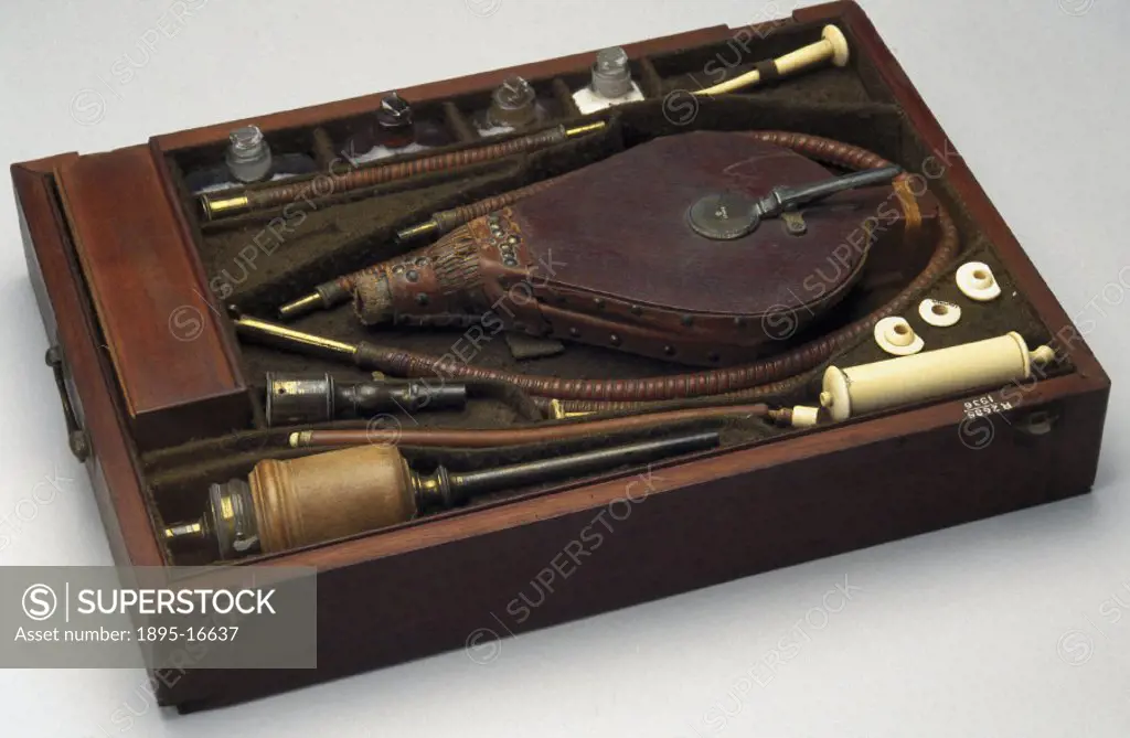 Made by Evans & Co of London, this apparatus was used to revive people who were apparently dead´, by making use of tobacco´s stimulant qualities. The...