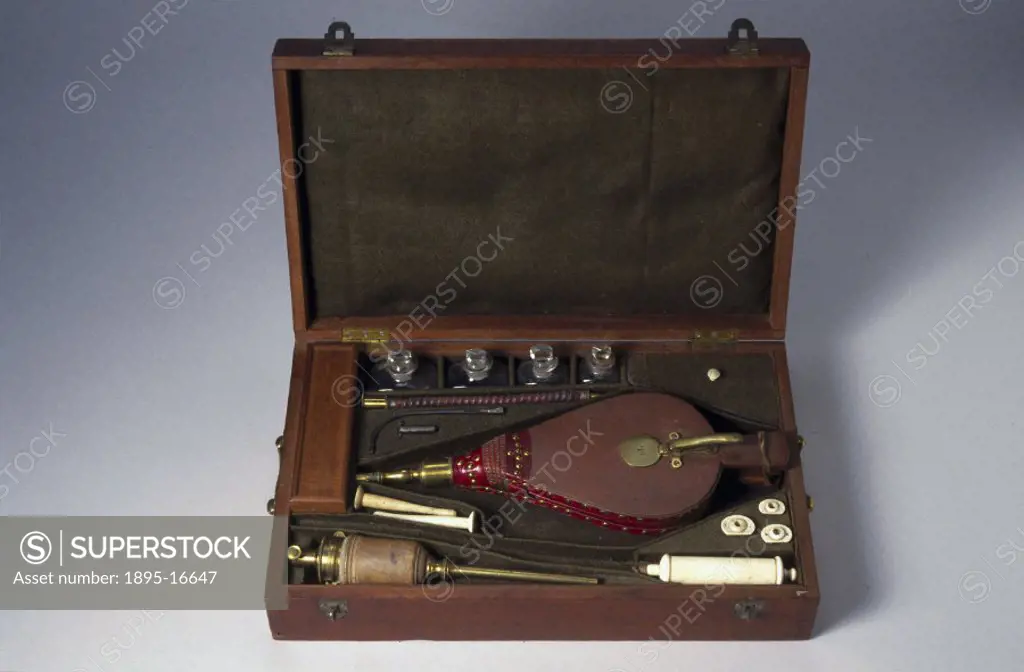 Made by Evans & Co of London, this apparatus was used to revive people who were apparently dead´, by making use of tobacco´s stimulant qualities. The...