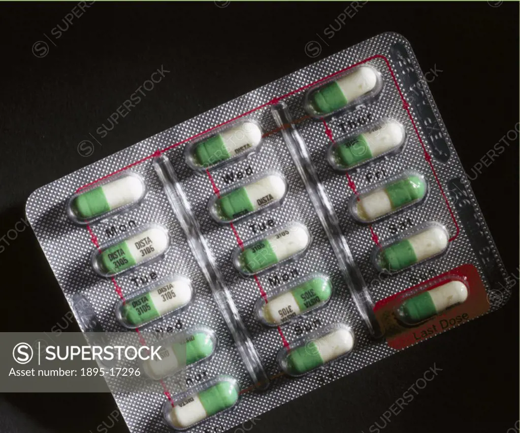 Manufactured by Dista. A packet of the anti-depressant drug Prozac (Fluoxetine Hydrochloride). Prozac works as an anti-depressant by prolonging the ac...