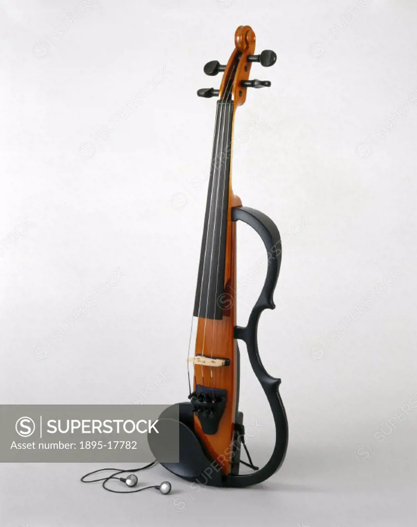 ´Silent violin´, 1997-1999.Silent violin model SV-100K, with piezo pick-up for listening through earphones or external loudspeaker. Made of maple, spr...