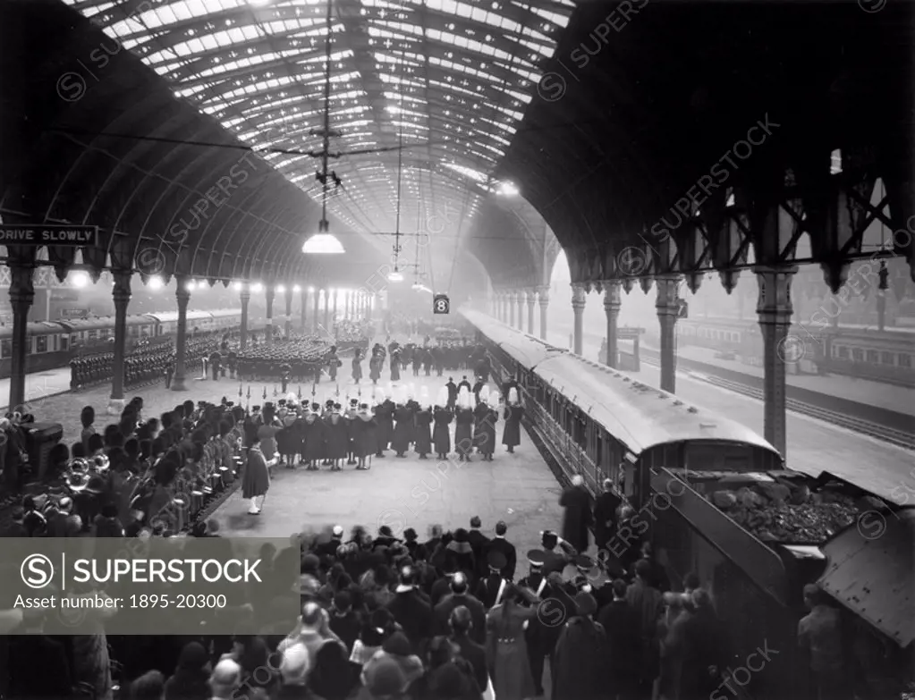 King George Vs funeral, Paddington Station, London, 28 January 1936.Official Great Western Railway photograph showing soldiers carrying the coffin of...