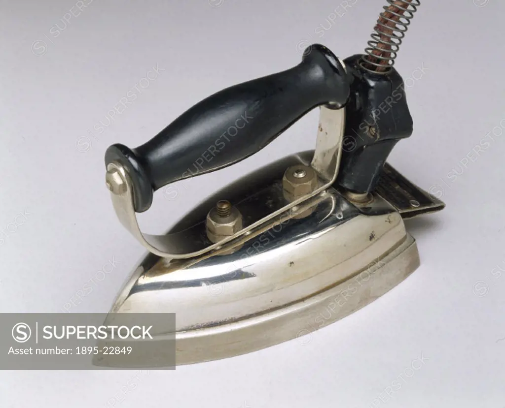 Smoothwell’ electric iron made by the Premier Electric Company of Birmingham.