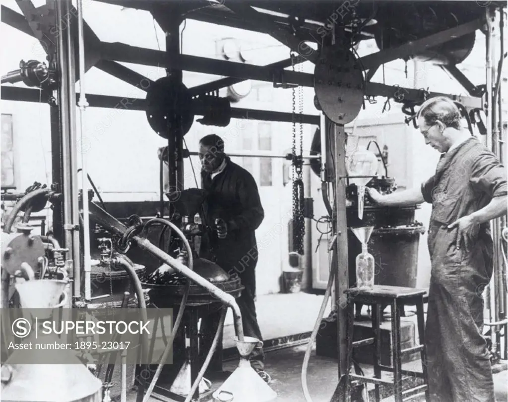 The National Physical Laboratory was founded in 1900 to promote links between science and commerce. In its role as the UK´s national standards laborat...