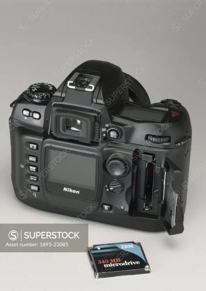 The Nikon D100 has 6.1 effective megapixels (3008 x 2000 pixel images).