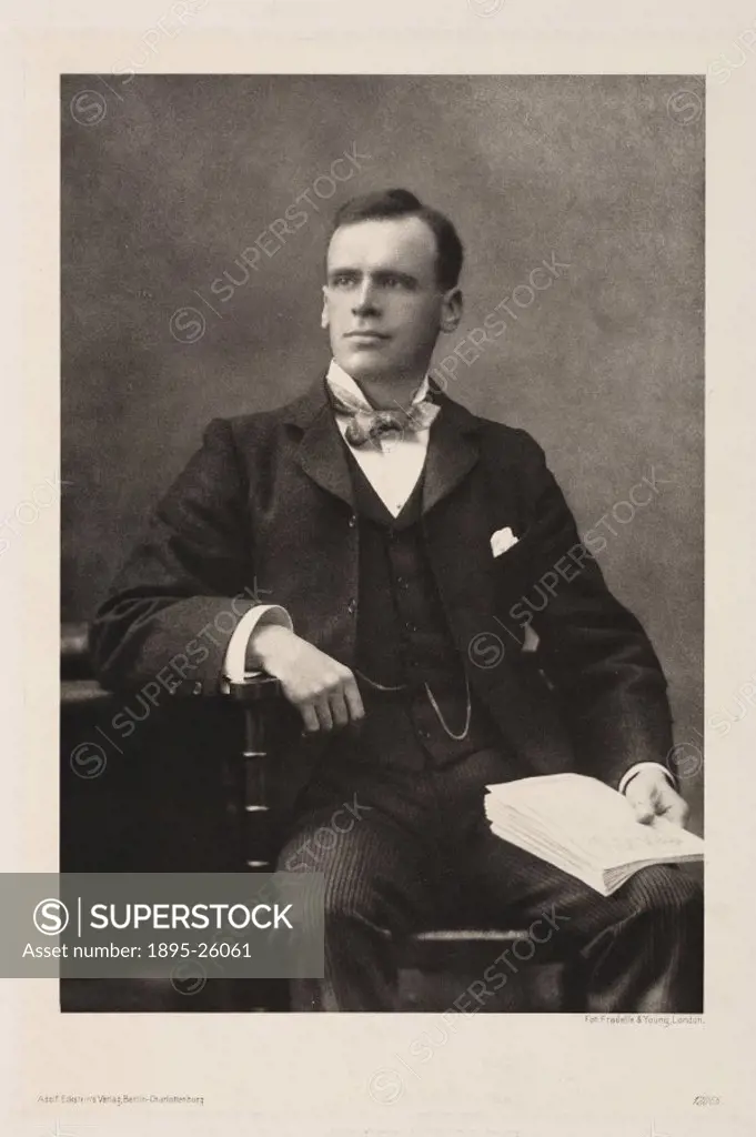 Studio portrait photograph by Fradelle & Young. Starling. After qualifying in medicine in 1889, Starling (1866-1927) was appointed lecturer in physiol...