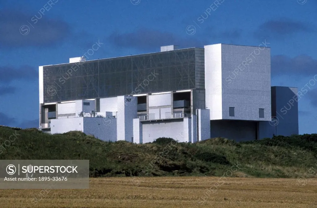 The power station at Thorntonloch on the east coast of Scotland opened in 1988. Its power output is 1364 mw.