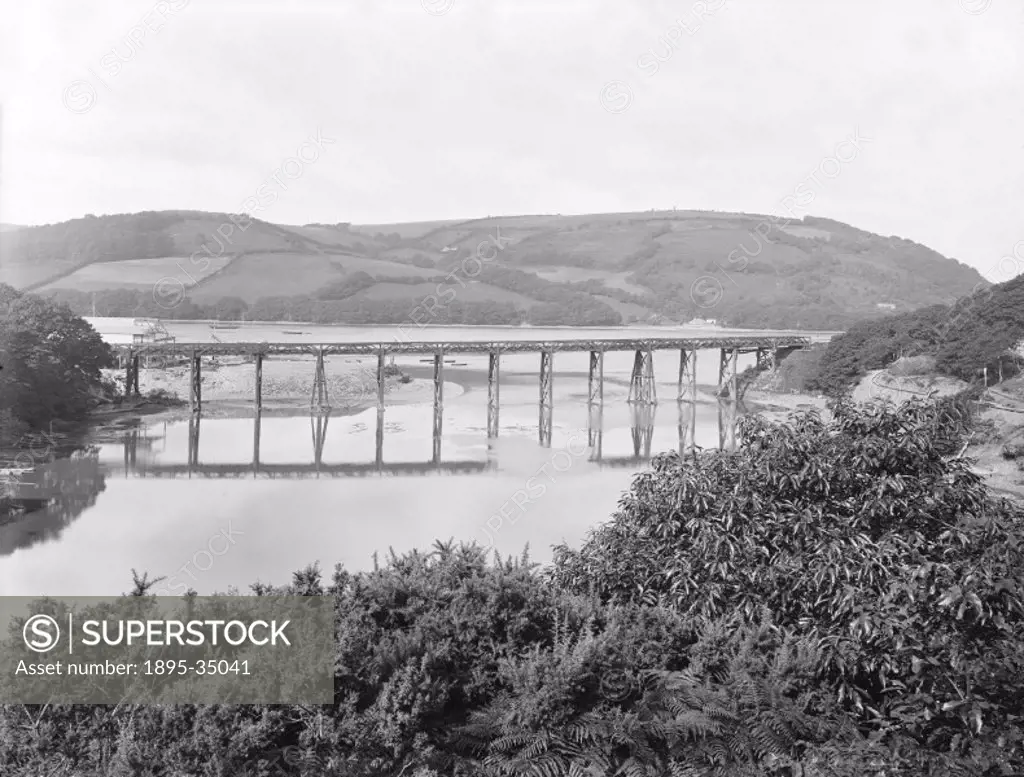 Longwood Viaduct over the river Dart, Kingswear, Devon, about 1920. The viaduct was built in the late 1850s.   Crossing Devon´s and Cornwall´s many va...