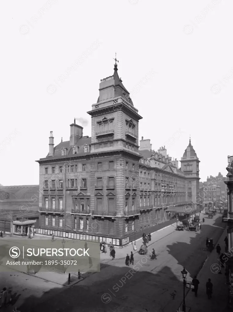 Paddington Station´s Great Western Hotel, built in 1854 at the same time as the station. The Great Western was one of the first large hotels in London...