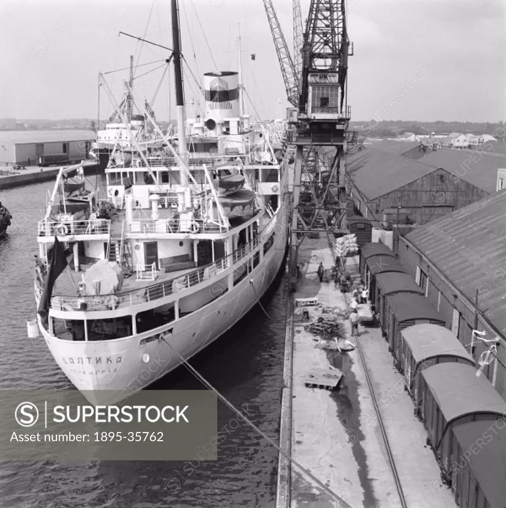 The ´SS Baltica´ at an East Coast port, 3 September 1961. This Russian ship is carrying malt from Stowmarket in Suffolk to Leningrad.  At this time th...