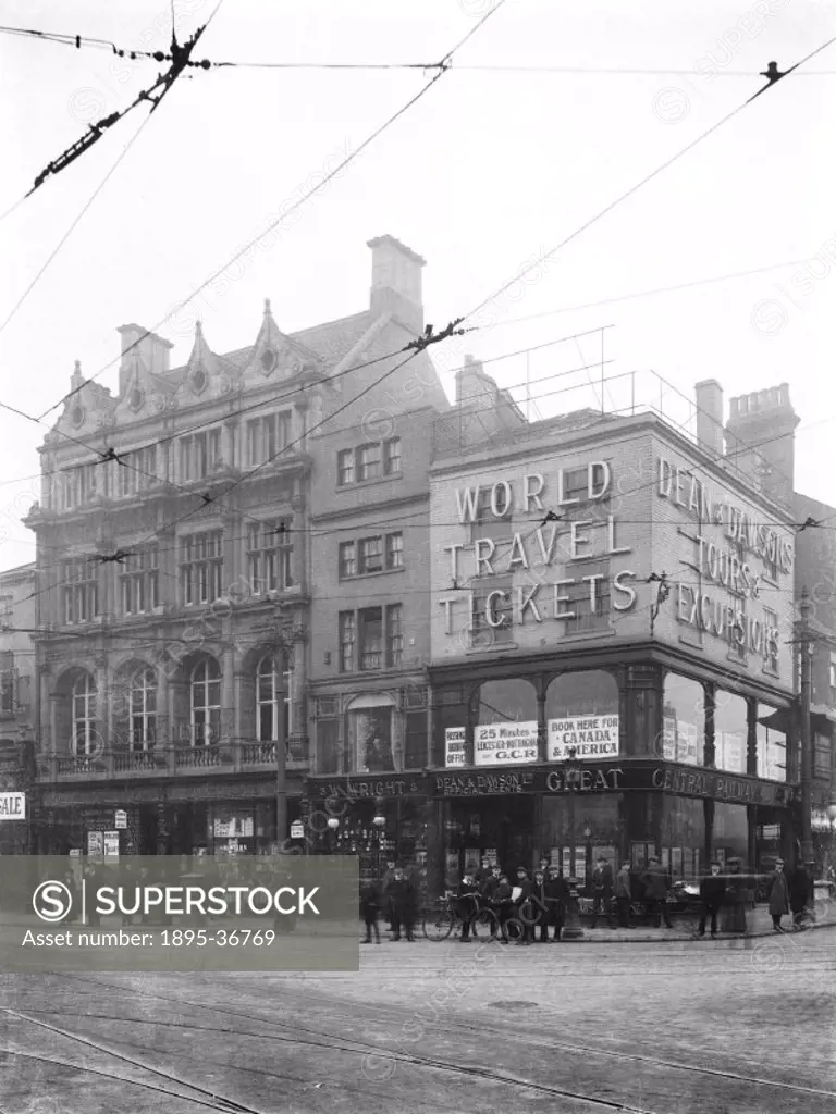 Great Central Railway offices in Leicester, 7 January 1907. Dean & Dawson Ltd were the local agents for the Great Central Railway, acting as a booking...