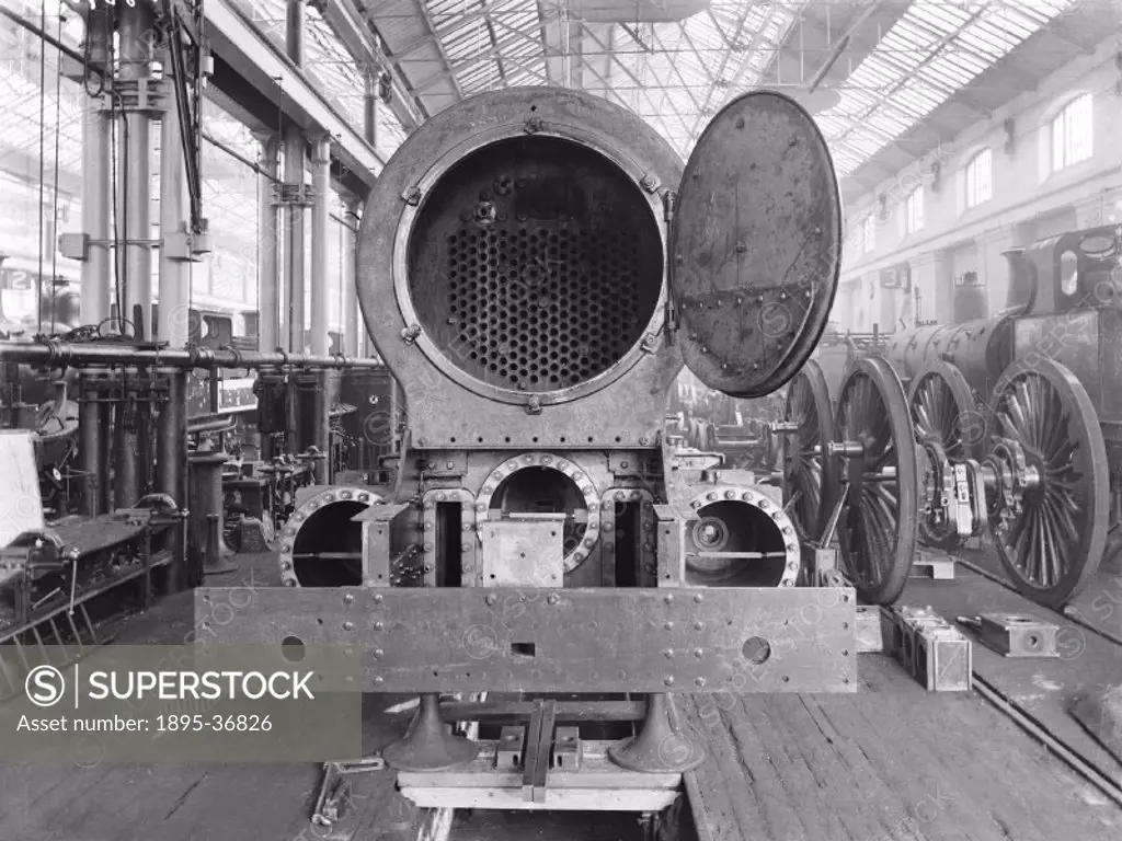 Construction of a compound 4-4-0 locomotive number 1000 at Derby works, October 1902. Compound locomotives had both high and low pressure cylinders, t...