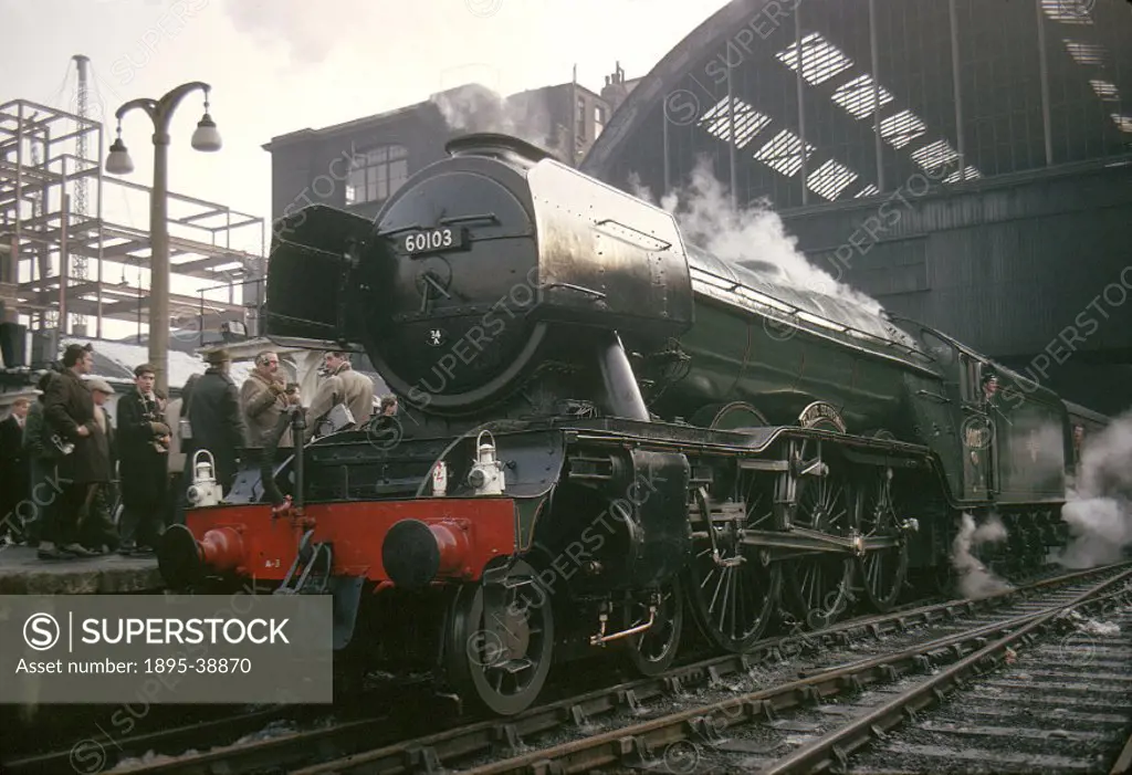 An A3 class 4-6-2 locomotive number 60103 ´Flying Scotsman´ at King´s Cross station, 1963. This photograph was taken just before Flying Scotsman´s las...