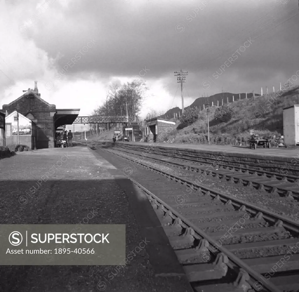 Abergavenny Junction Station, looking north, Monmouthshire, 4 January 1950.